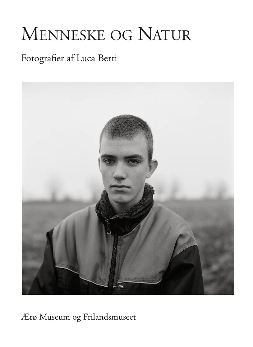 Omslaget til Menneske og Natur af Luca Berti