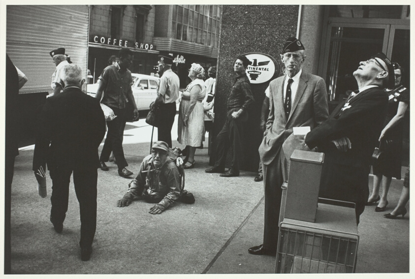 American Legion Convention i Dallas fotograferet af Garry Winogrand