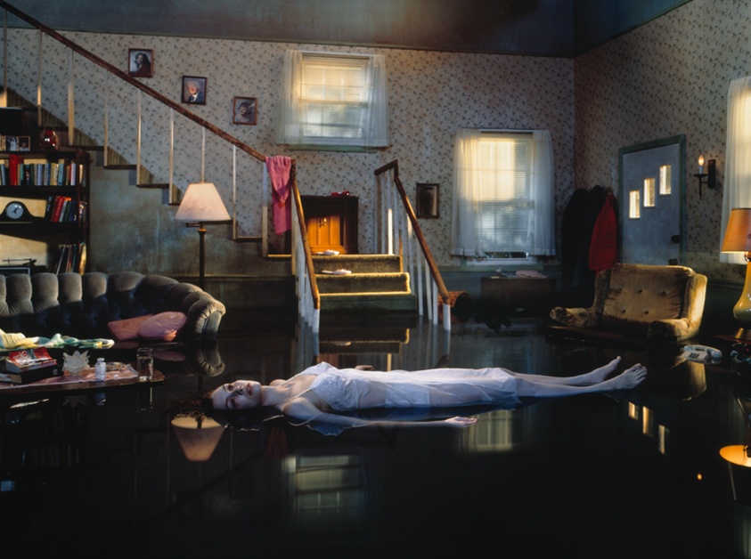 Iscenesat fotografi uden titel af Gregory Crewdson